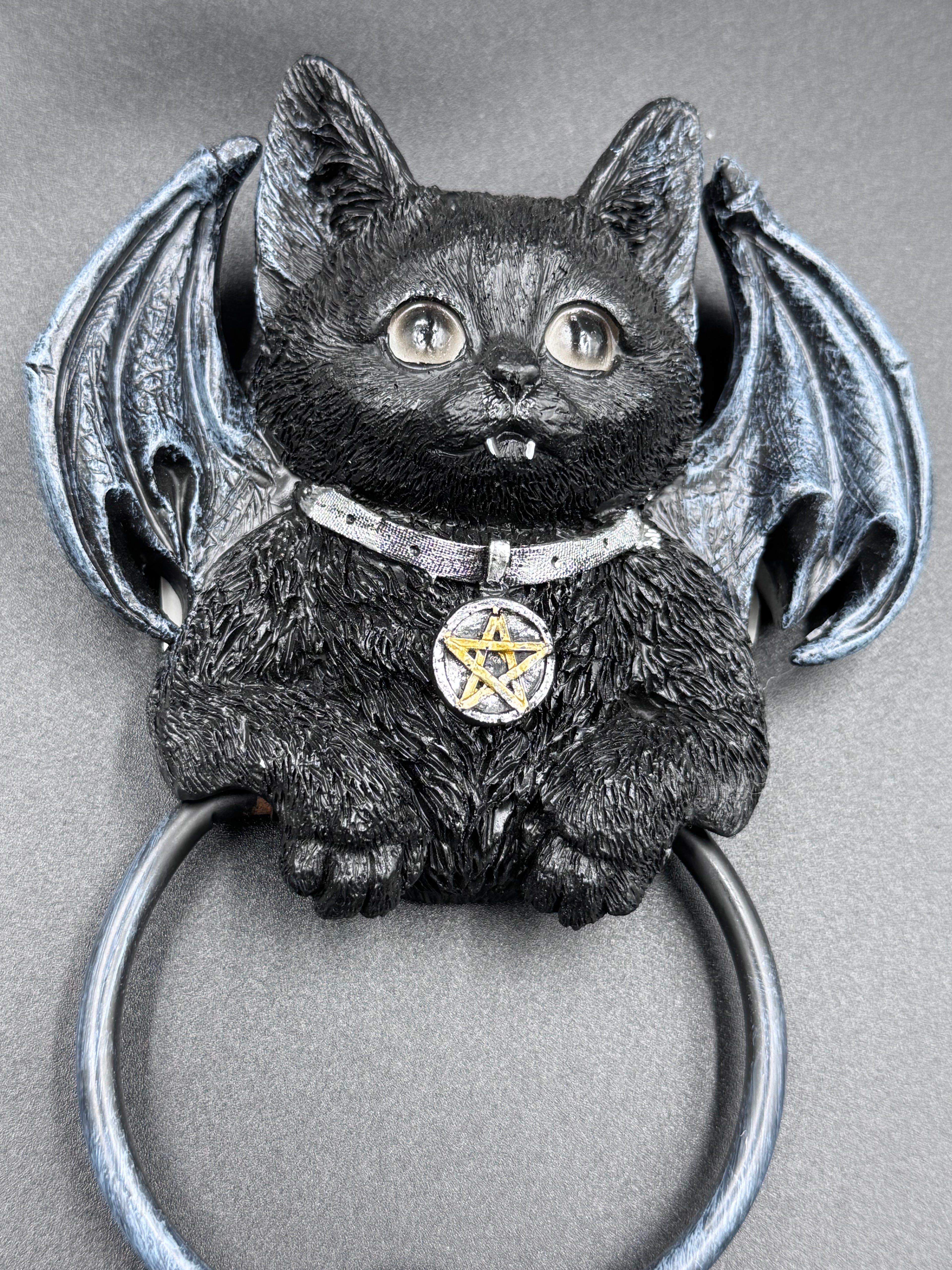 Vampuss Cat Door Knocker