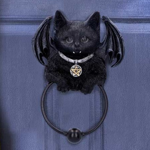 Vampuss Gothic Vampire Cat Door Knocker 19cm