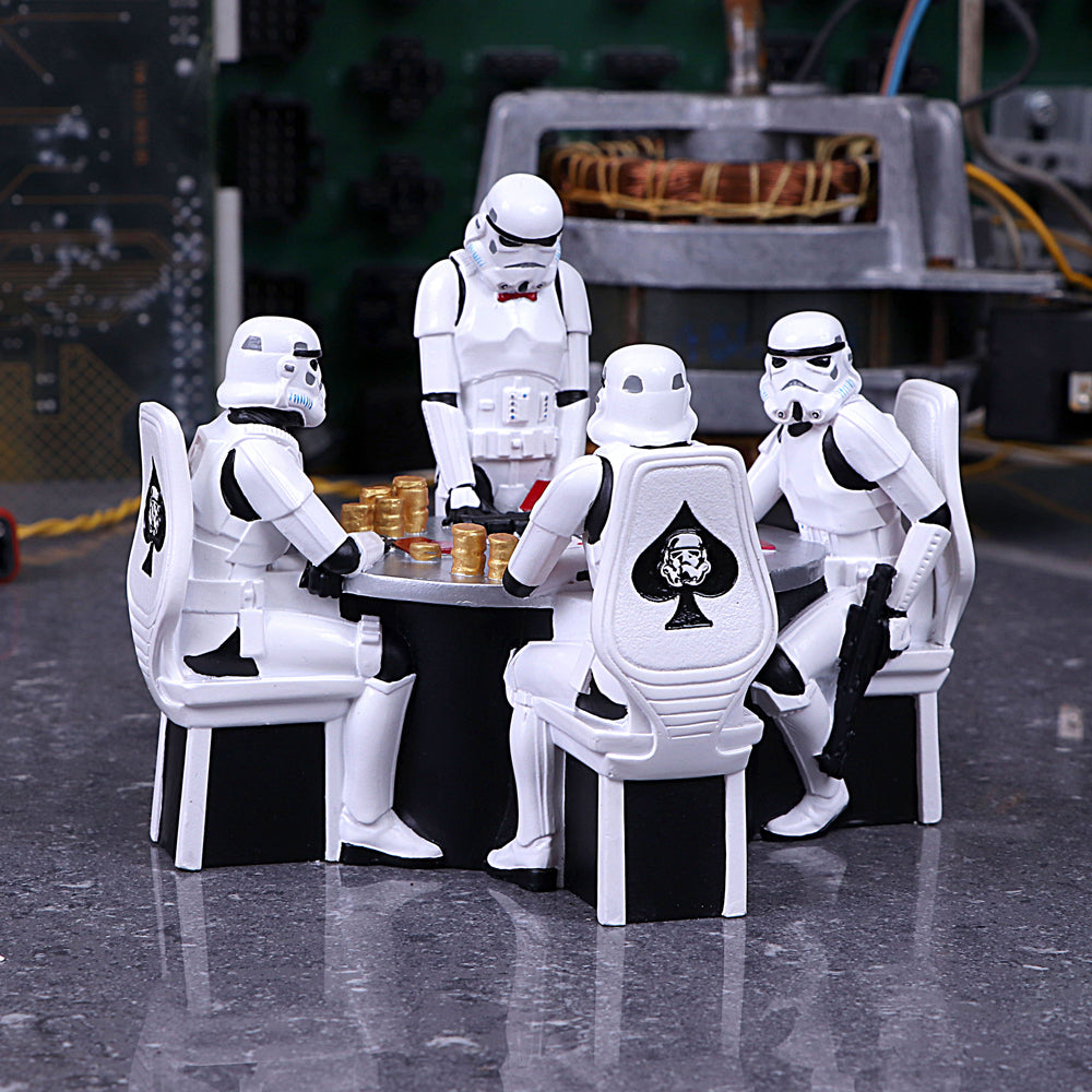 Stormtrooper Poker Face Figurine 18.3cm | Nemesis Now