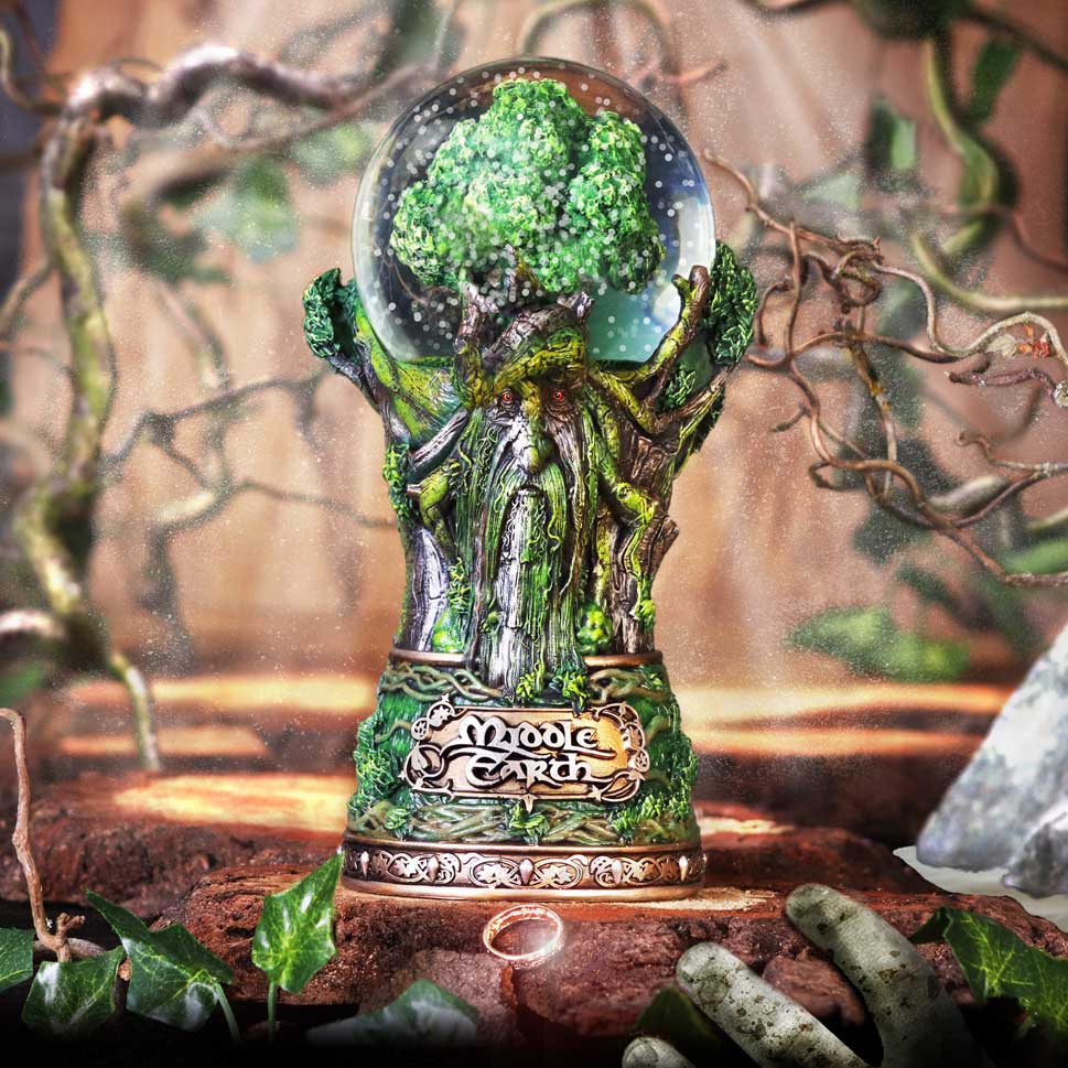 Lord of the Rings Treebeard Snow Globe, 22.5cm