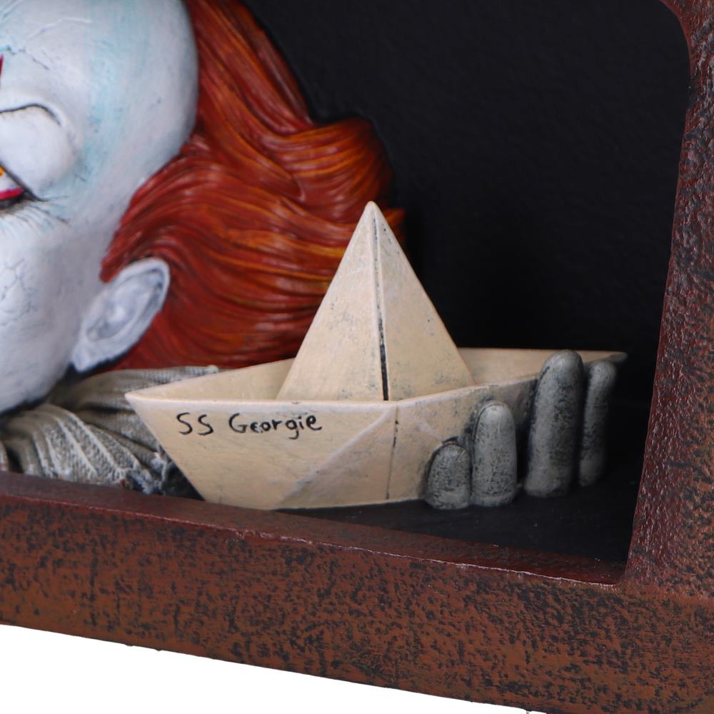 IT Pennywise Storm Drain Figurine, 20cm