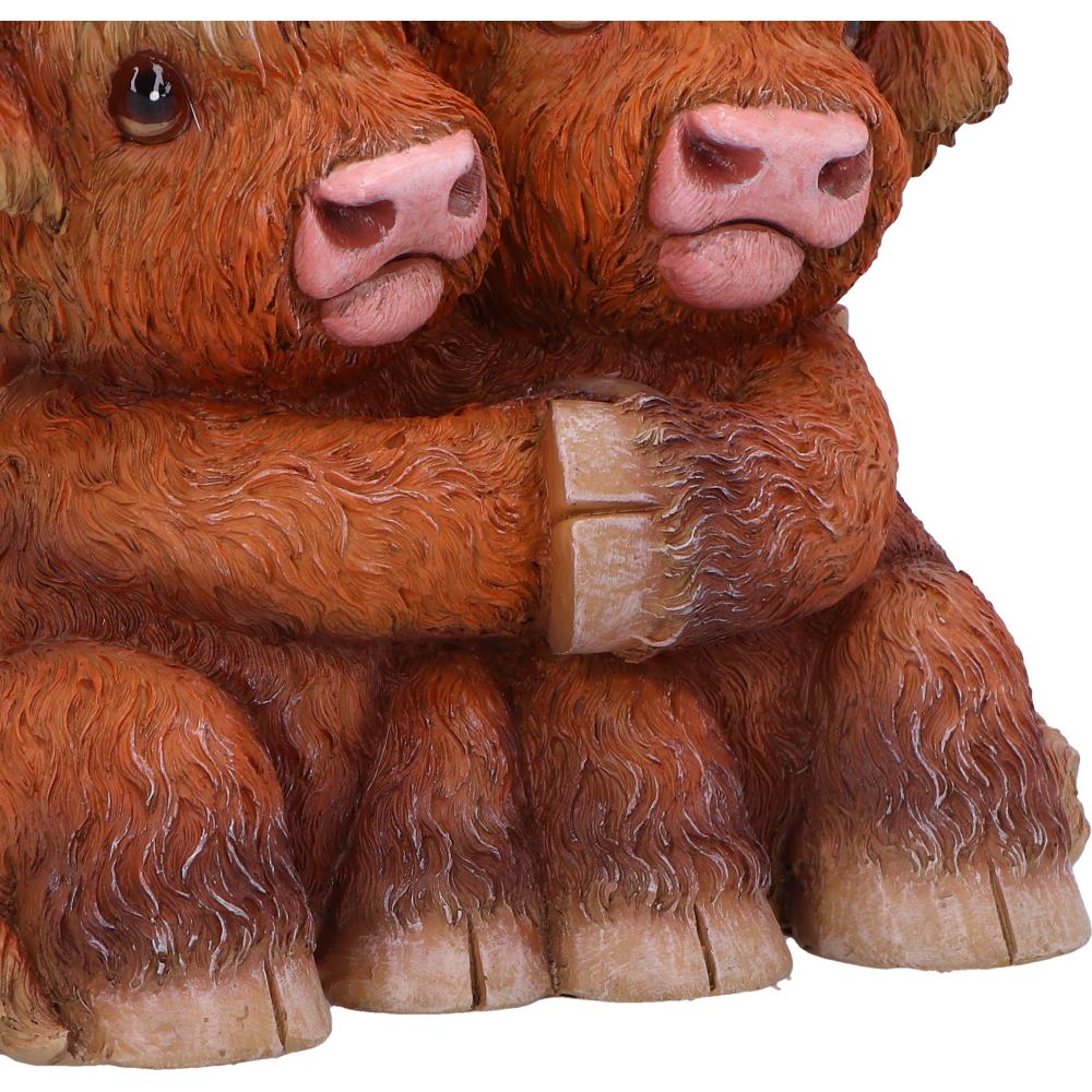 Nemesis Now Highland Hug Highland Cows Figurine – 14.5cm