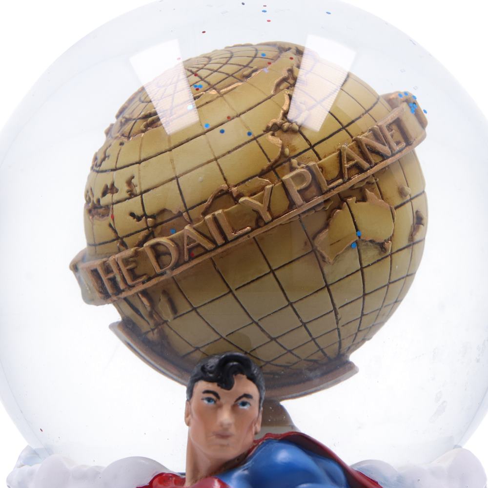 DC Superman Daily Planet Snow Globe