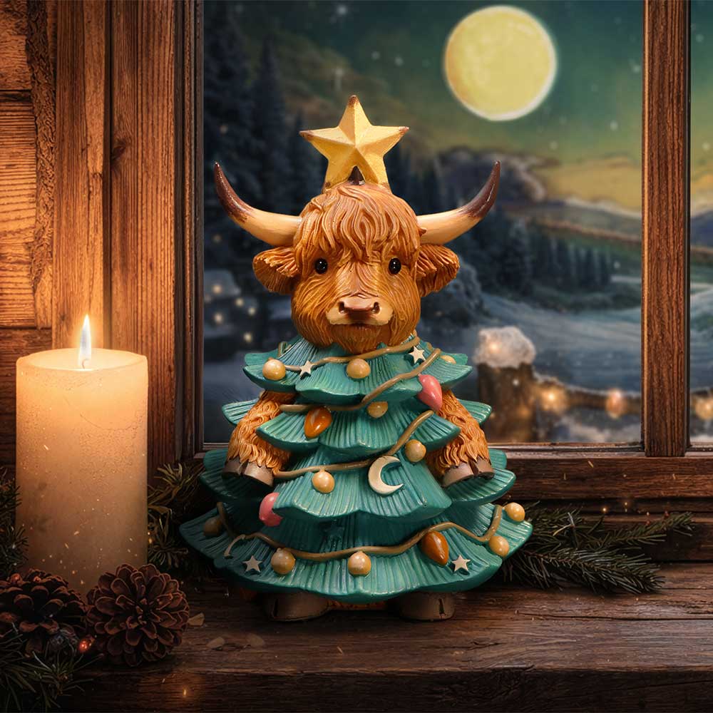 Nemesis Now Winter Highland Cow Christmas Tree Figurine – 13.5cm
