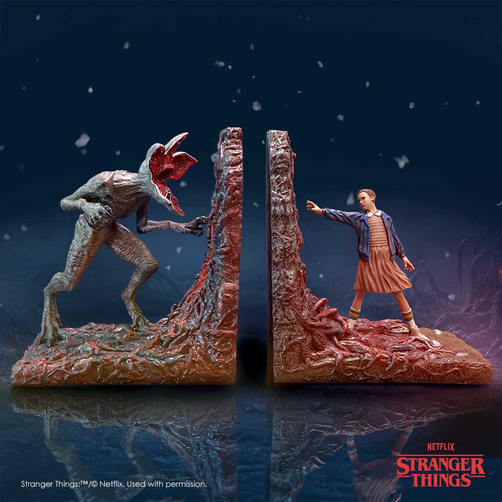 Stranger Things The Upside Down Bookends, 17.7cm