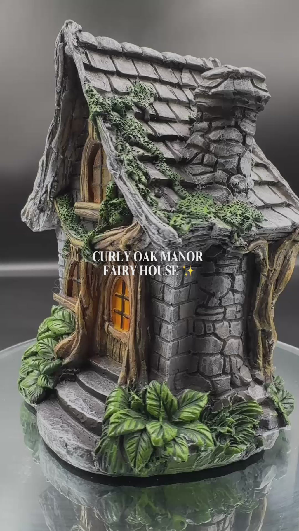 Curly Oak Manor 15cm