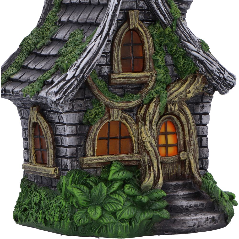 Curly Oak Manor LED Light-Up Fairy House 15cm – Nemesis Now